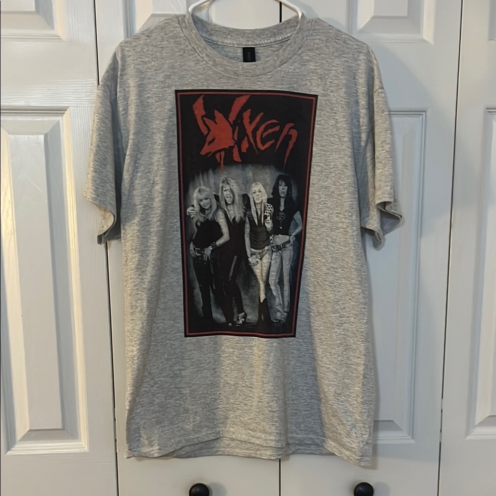 Vixen Graphic Band T-Shirt